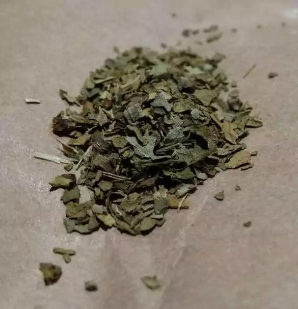 Dried basil