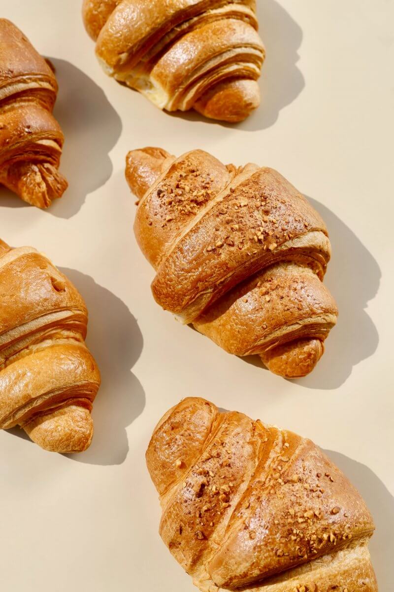 Croissants as a substitute for brioche bread.
