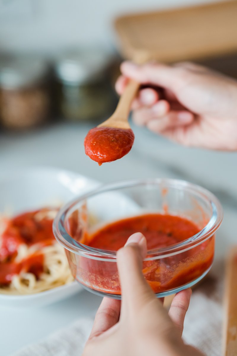 Tomato sauce as a substitute for tomato juice.