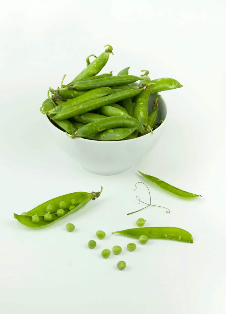 Green peas as a substitute to fava beans.