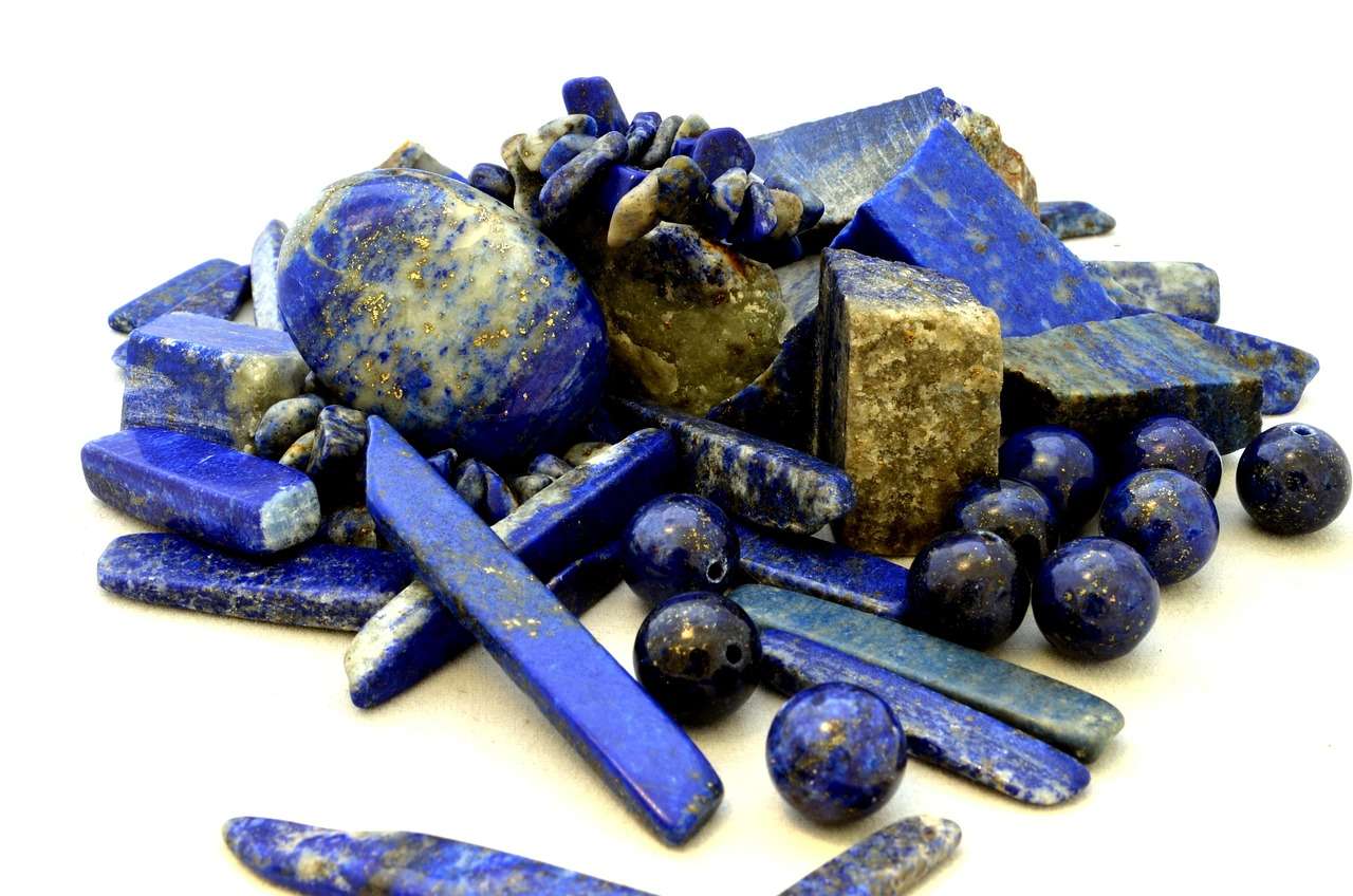 Lapis Lazuli crystal healing